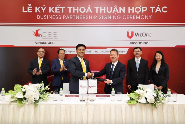 VicOne and VinCSS signed MOU for a strengthen partnership on automotive cybersecurity protection. Left 1: VinCSS Vice CEO - Philip Hung Cao, left 2: VinCSS CEO & Founder - Simon Trac Do, and Left 3: VinCSS head of automotive cybersecurity - Tin Nguyen